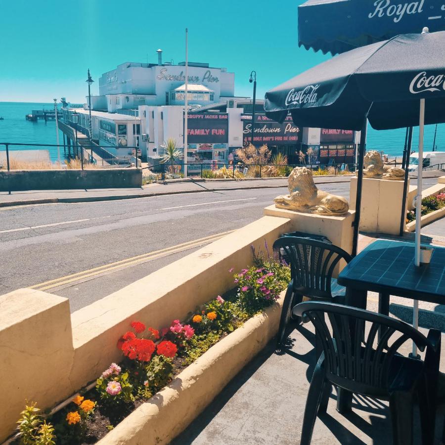 ホテル Royal Pier サンダウン エクステリア 写真