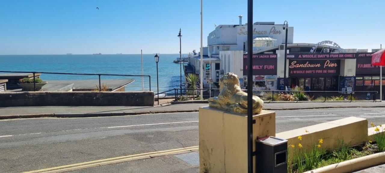 ホテル Royal Pier サンダウン エクステリア 写真