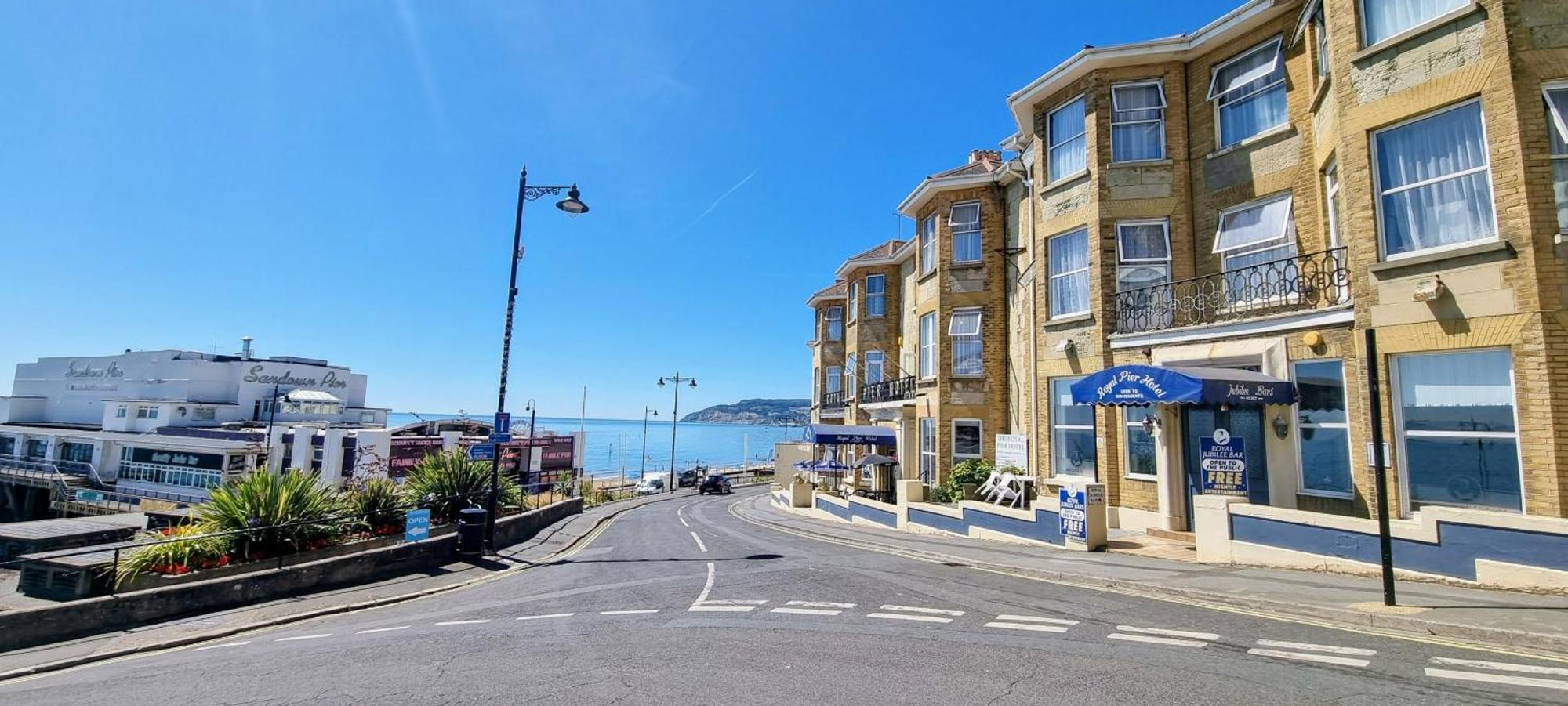 ホテル Royal Pier サンダウン エクステリア 写真