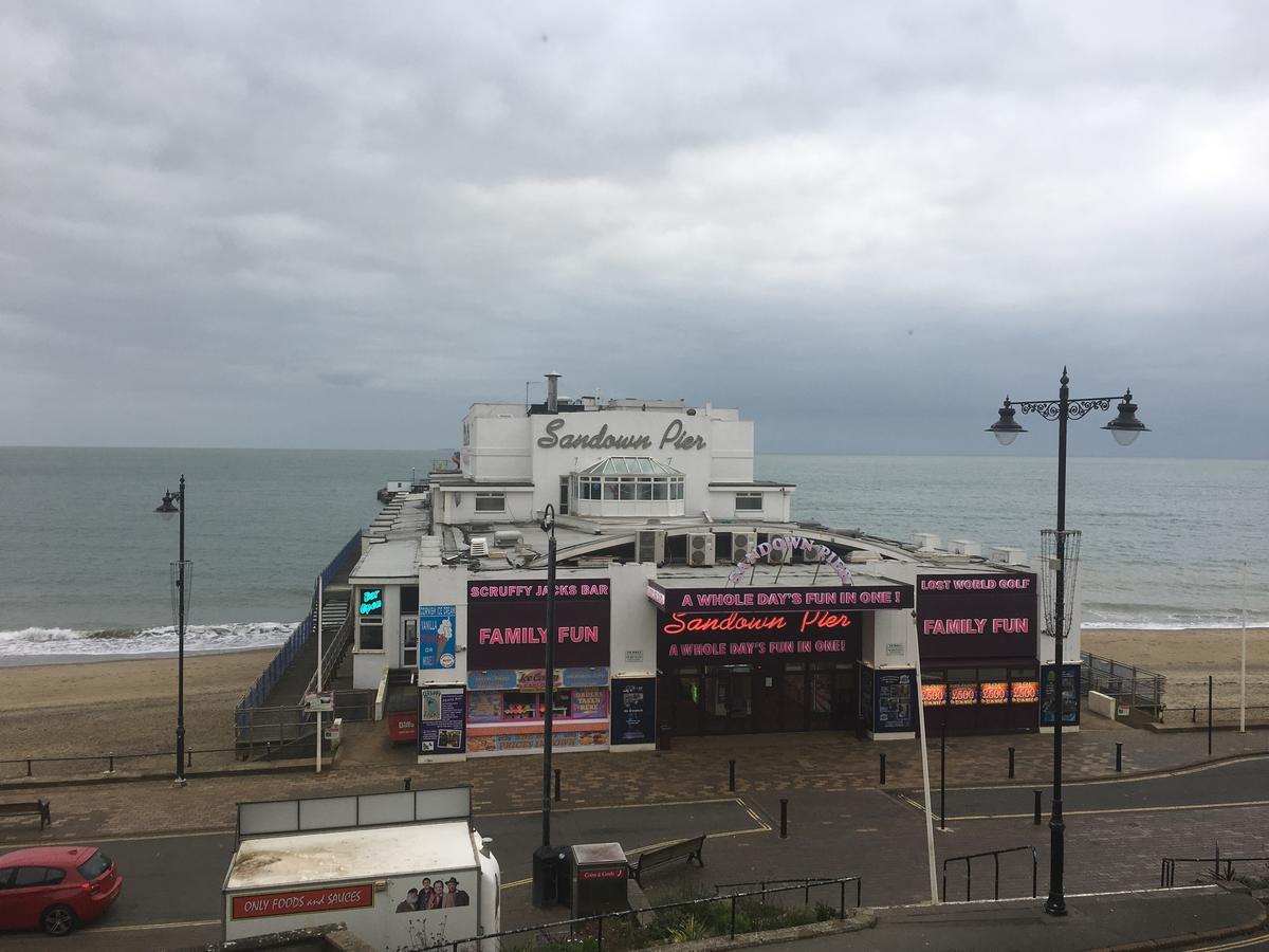 ホテル Royal Pier サンダウン エクステリア 写真